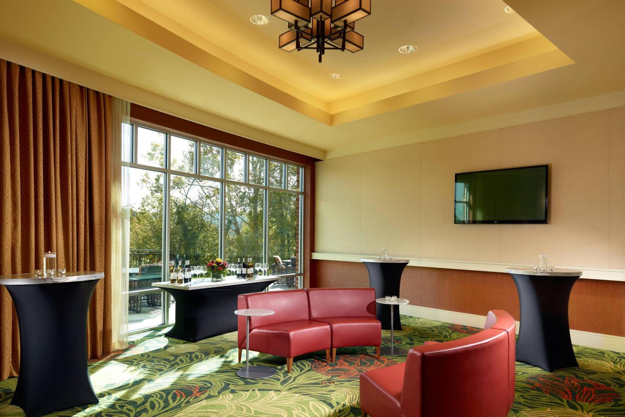 Resort Meadowview Marriott Conference And Convention Center 3*