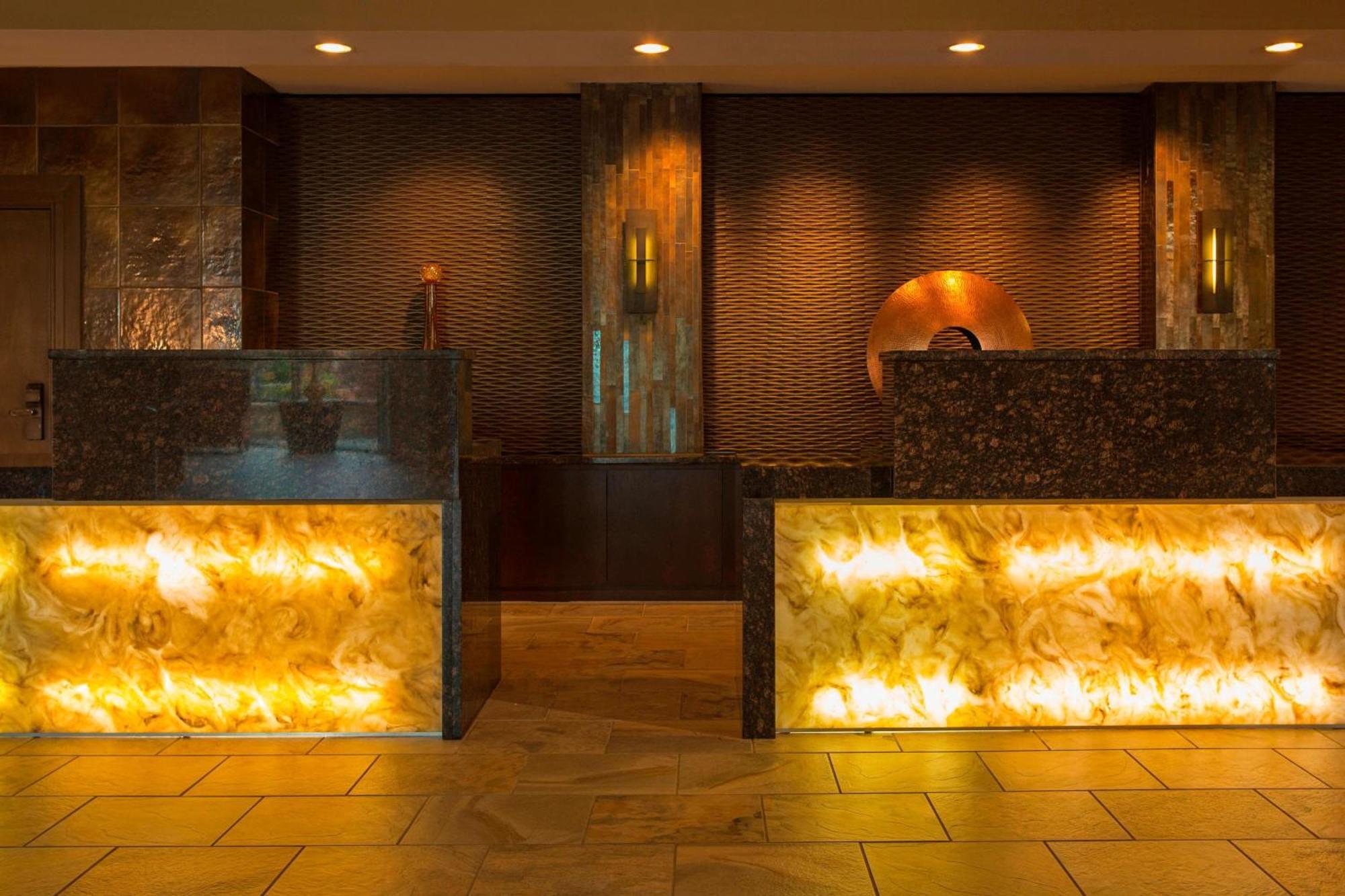 Meadowview Marriott Conference And Convention Center 3*